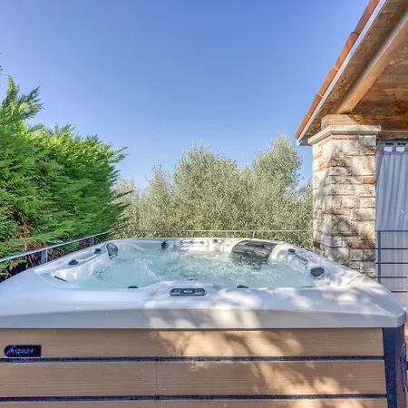 Feriehus Casa Helena With Whirlpool *