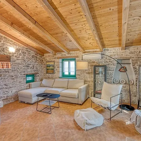 Casa Helena With Whirlpool *