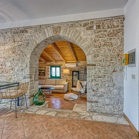Casa Helena With Whirlpool Ferienhaus *