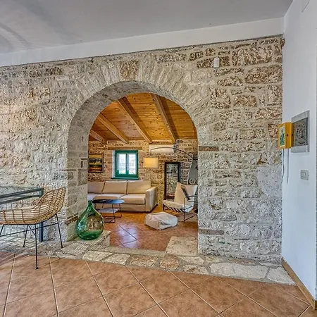 Casa Helena With Whirlpool Feriehus *